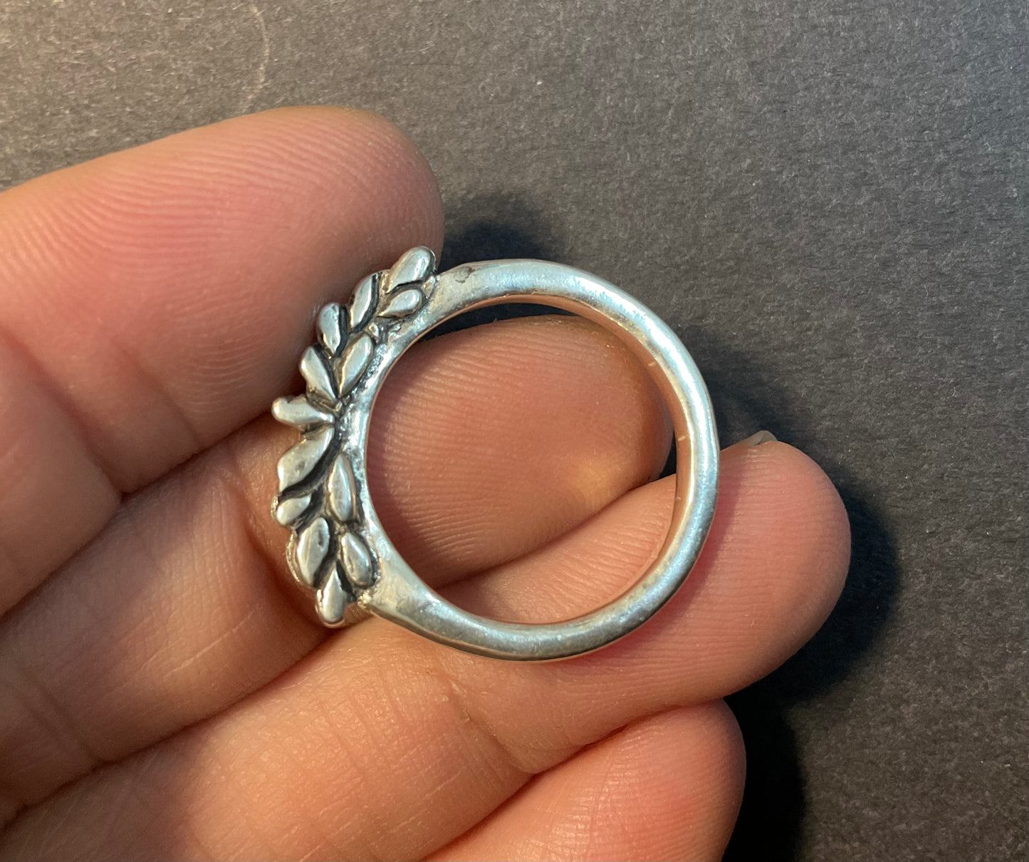 Side Vine Ring
